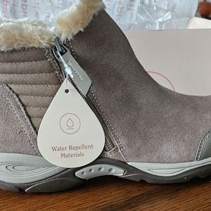 Easy Spirit Winter Boots....NEW!